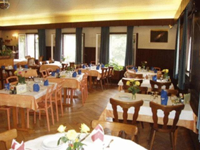 Auberge Restaurant Couronne Бёрневезен Экстерьер фото